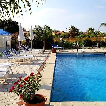 Conti 3* 贾迪尼-纳克索斯