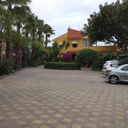 Conti Bed & Breakfast Giardini-Naxos