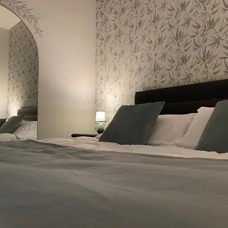 Conti Bed & Breakfast 3*