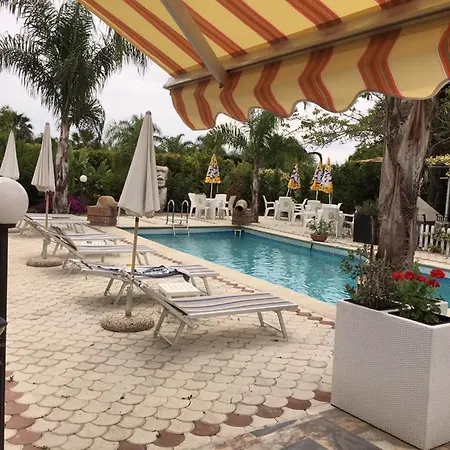 Conti Отель Джардини-Наксос