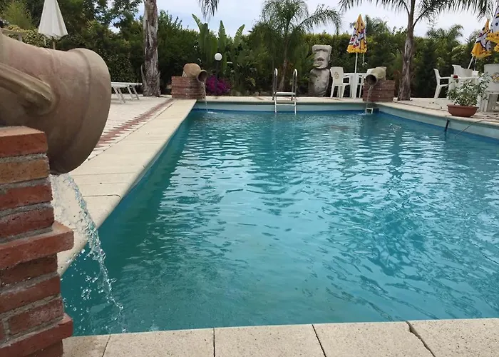 ホテル Conti ジャルディーニ・ナクソス